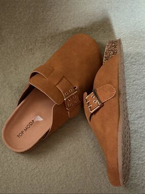 TOP Moda Suede Buckle Mules in Cognac